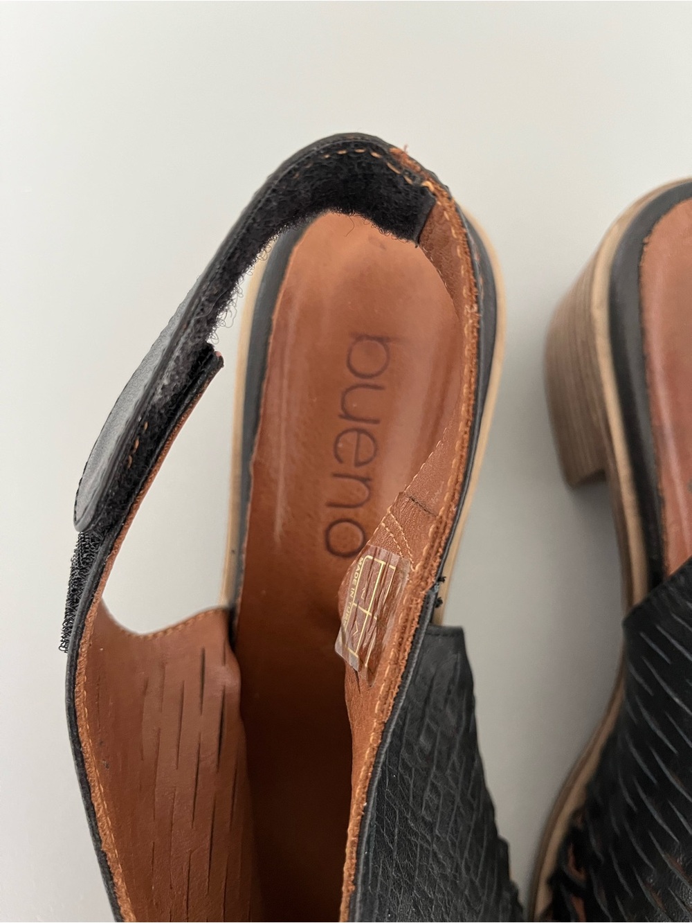 Bueno Olsen Black Laser Cut Leather Slingback Block Heel Sandals 39 8.5 - Picture 5 of 7